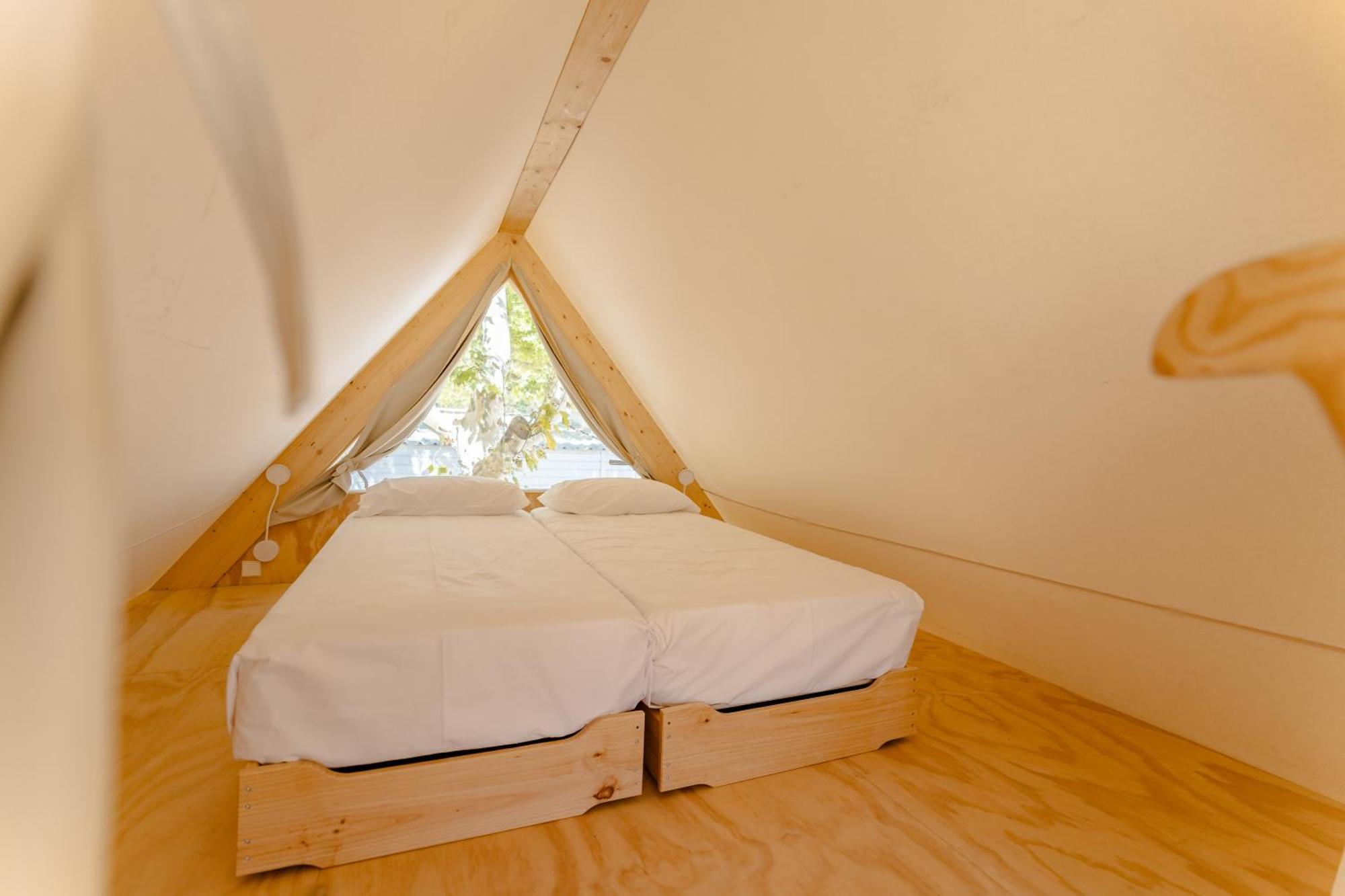 Costa Del Sol Glamping Village فوينخيرولا المظهر الخارجي الصورة