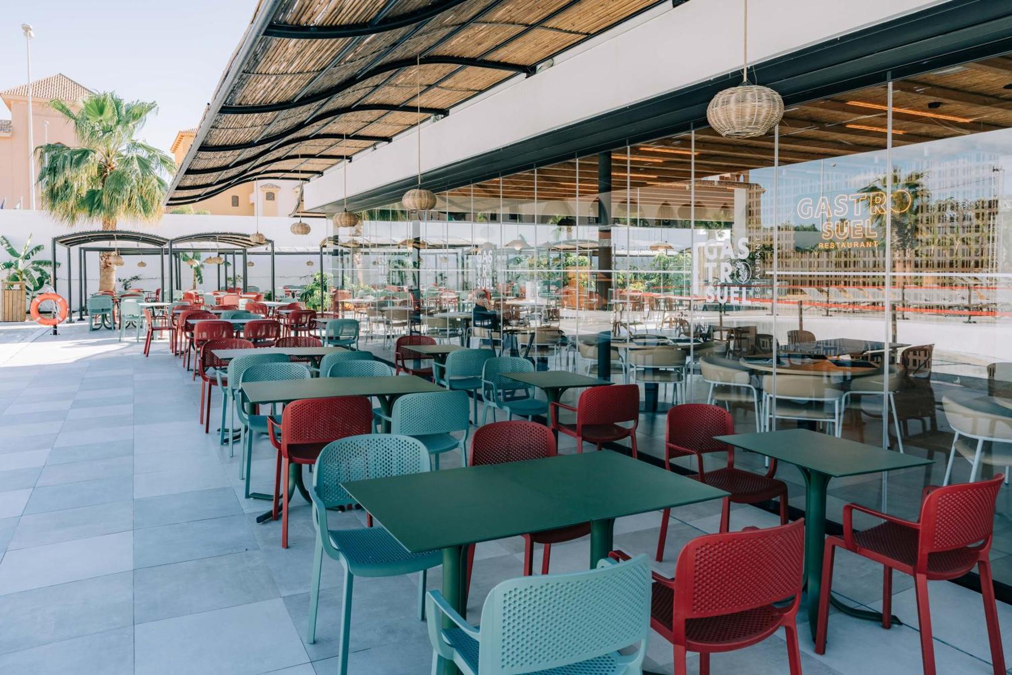 Costa Del Sol Glamping Village فوينخيرولا المظهر الخارجي الصورة