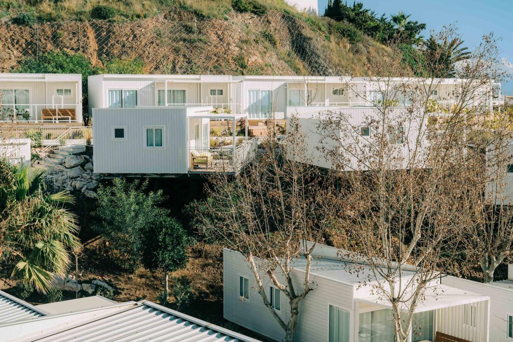 Costa Del Sol Glamping Village فوينخيرولا المظهر الخارجي الصورة